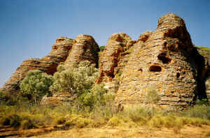 70940003.JPG (1239286 bytes)