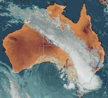 moisture & clouds follow the Tanami songline across Australia