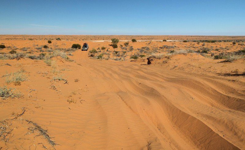 Simpson-desert-hill-climb